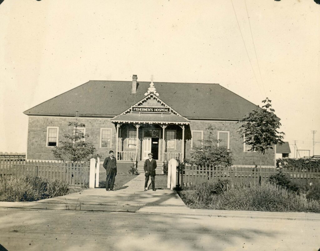 Steveston Japanese Canadian history | Fishermen's hospital image pre WWI | Homes Almanac